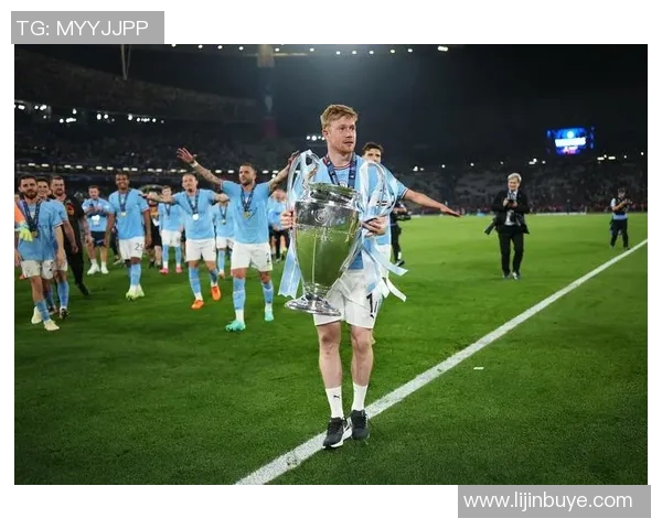 国内知名足球明星的成长历程与成就分析