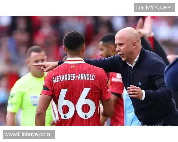 足球明星阿诺德的辉煌成就与未来展望解析